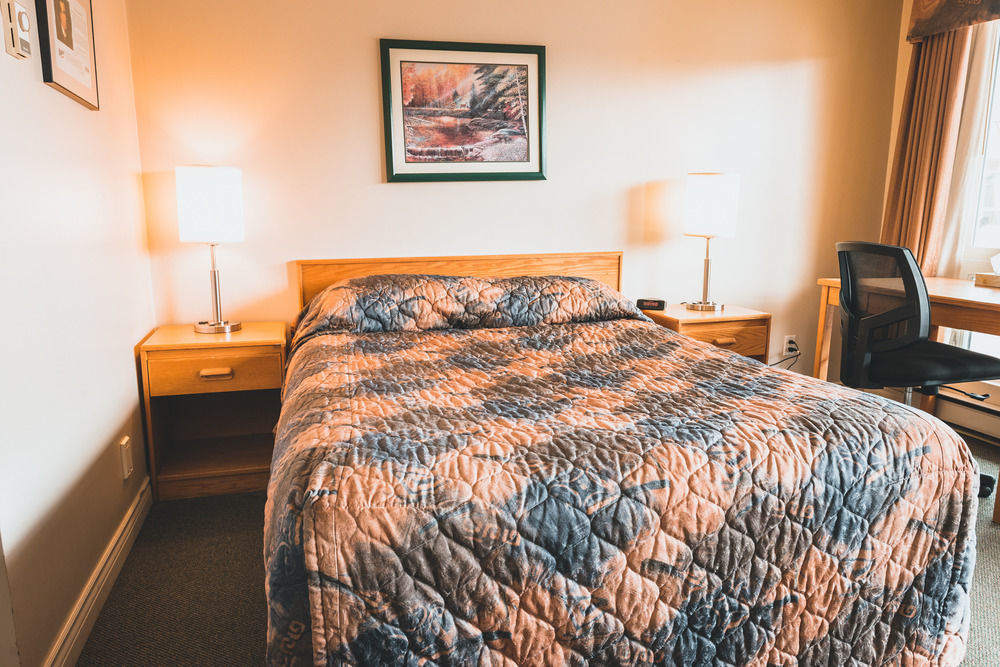 Canadian Motel Север Батлфорд Экстерьер фото