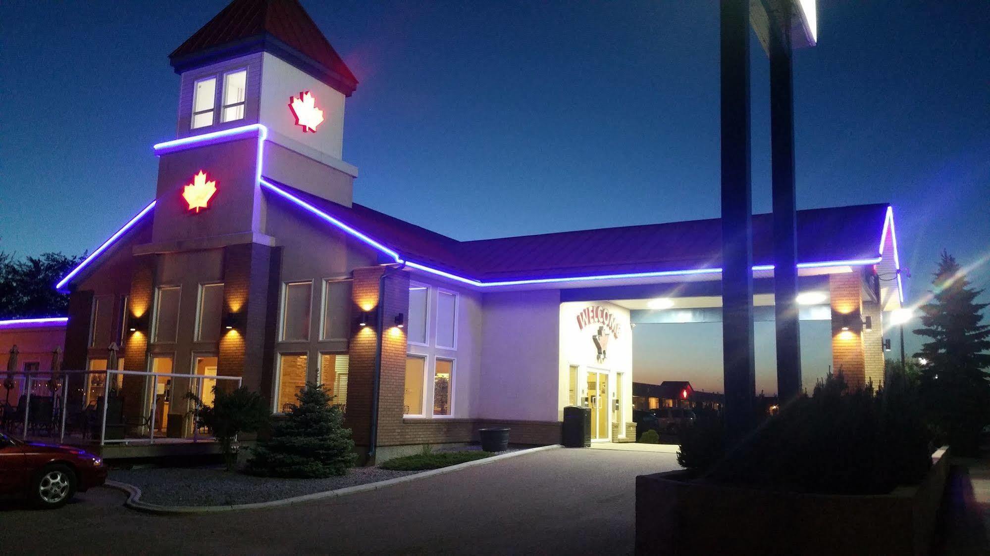 Canadian Motel Север Батлфорд Экстерьер фото