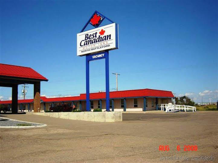 Canadian Motel Север Батлфорд Экстерьер фото