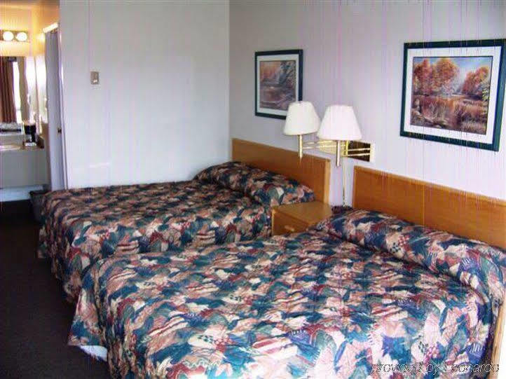 Canadian Motel Север Батлфорд Экстерьер фото