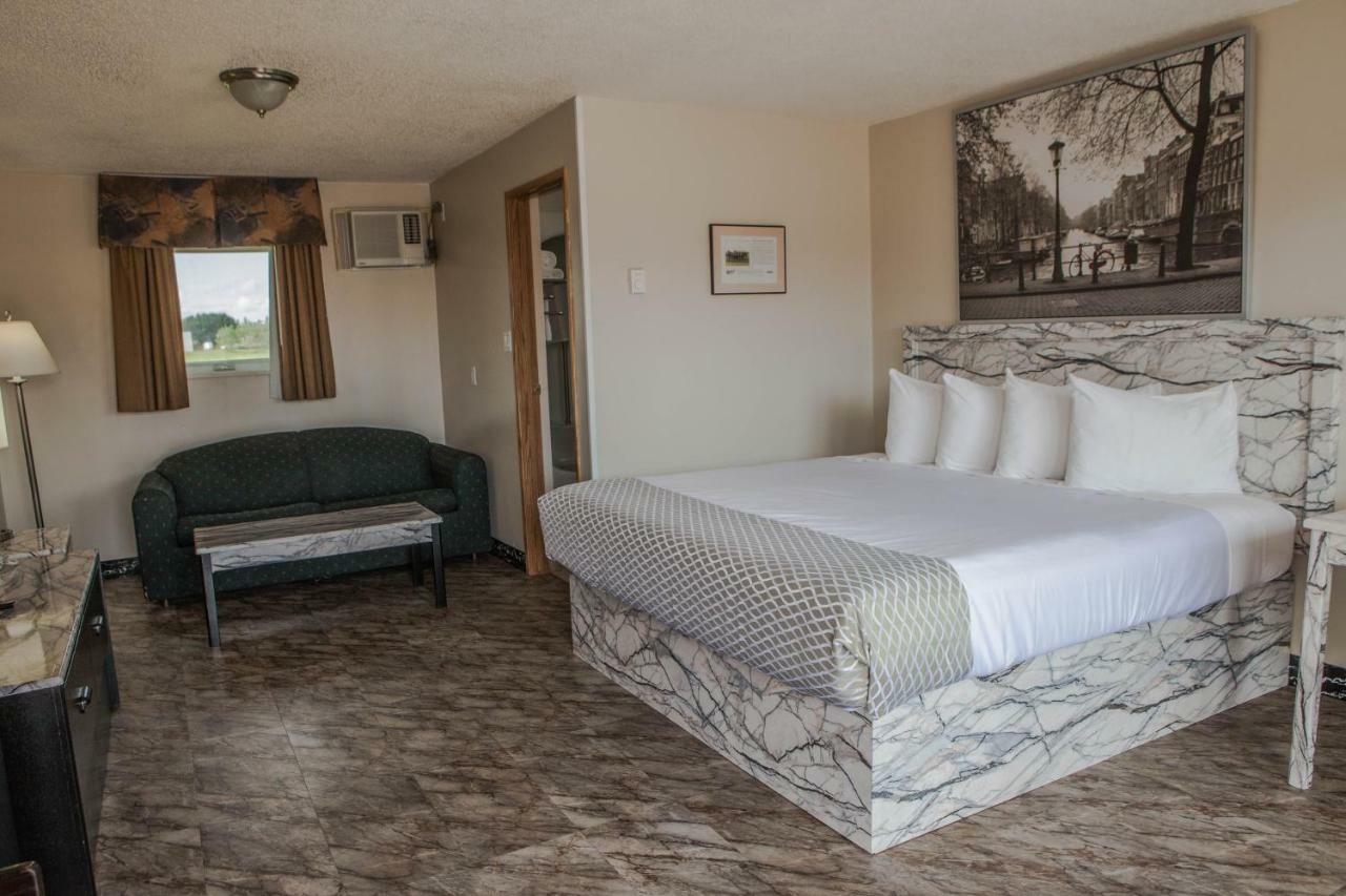Canadian Motel Север Батлфорд Экстерьер фото