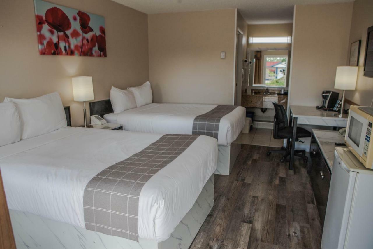Canadian Motel Север Батлфорд Экстерьер фото